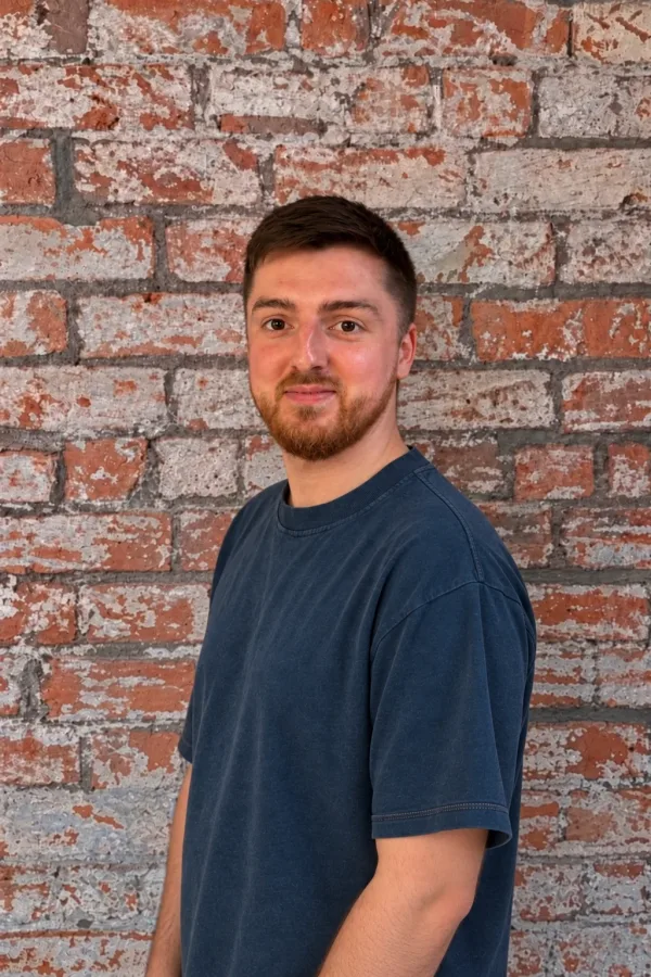 Elliot Hallam